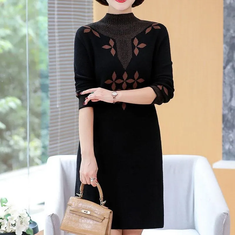 Autumn and Winter Mid-length Plus Size Dress Casual Knitted Simple Bottoming Skirt Elegant Jacquard Middle-aged Women Sweater Dress