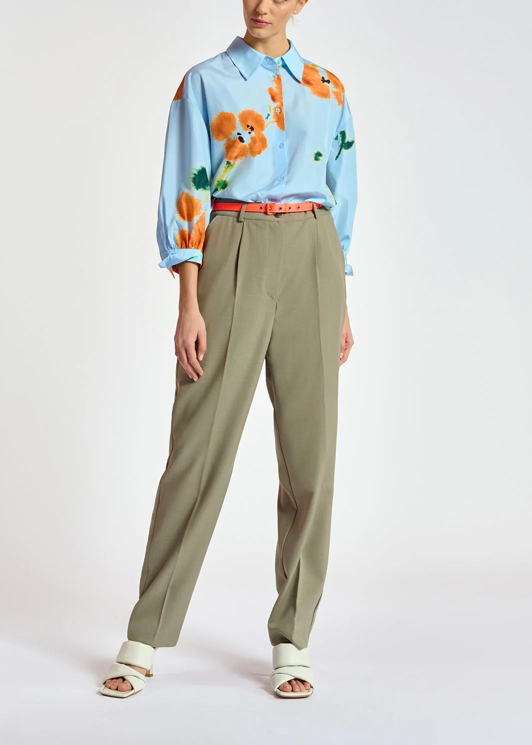Blue loose-fit shirt with floral print