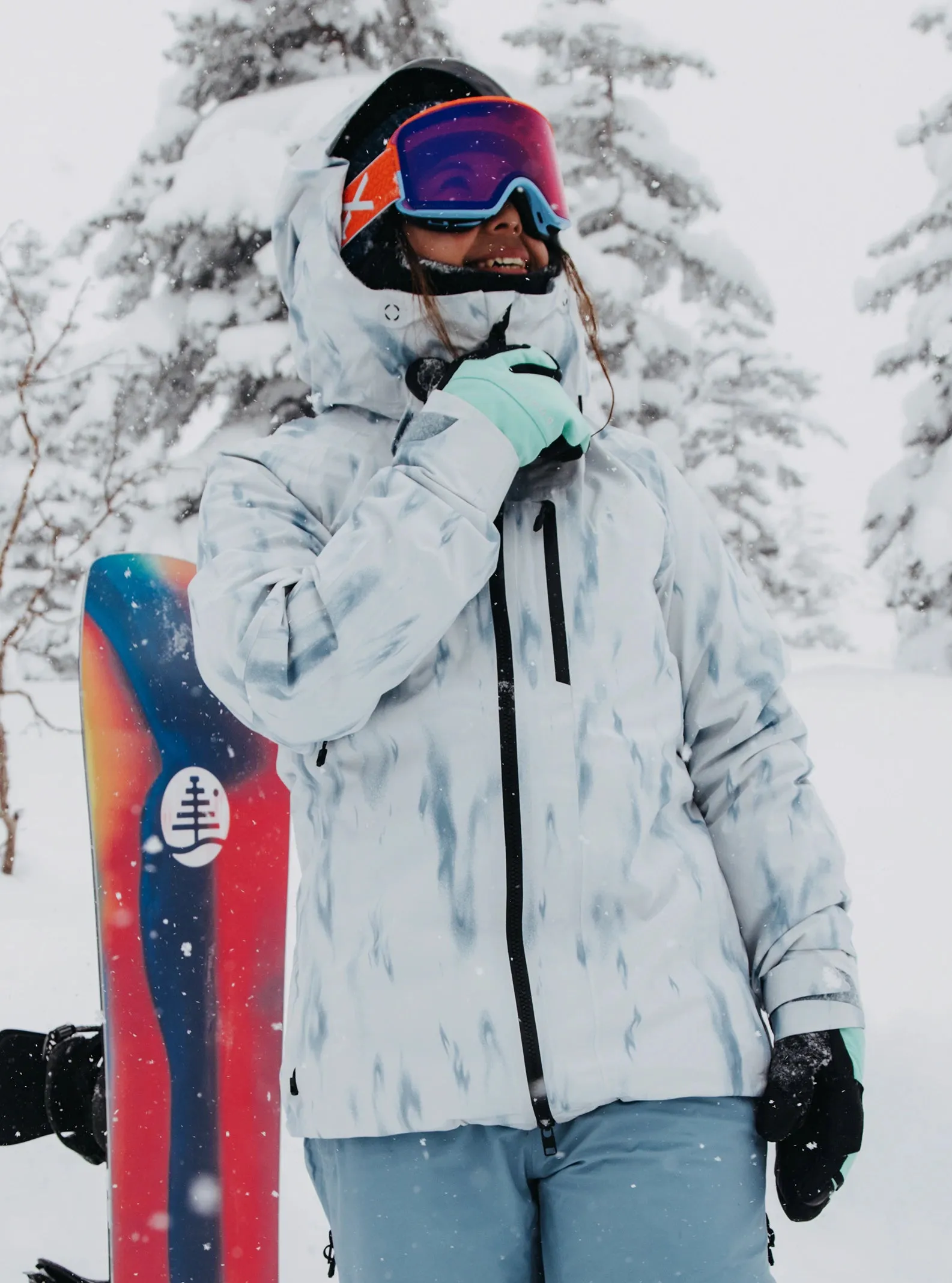 Burton [ak] Upshift GORE-TEX Jacket Womens 2025 Mystify Flame