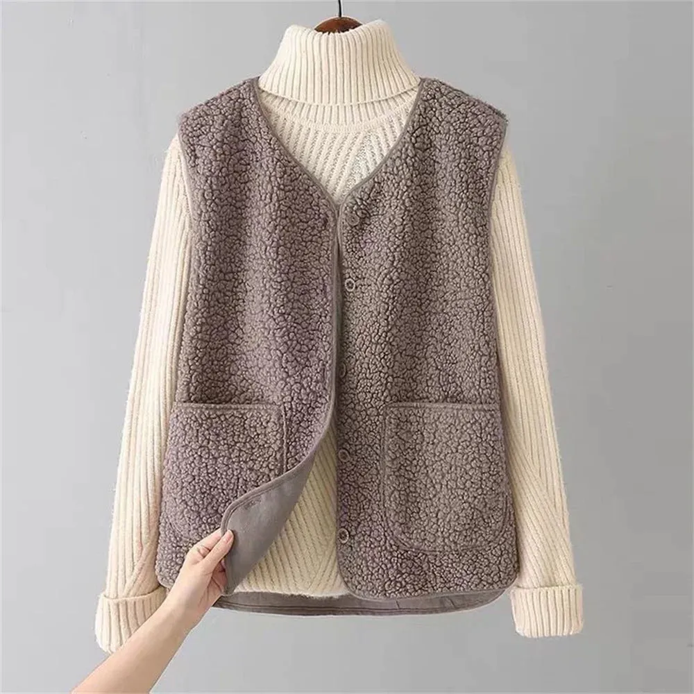 Chiara - Soft Knitted Gilet
