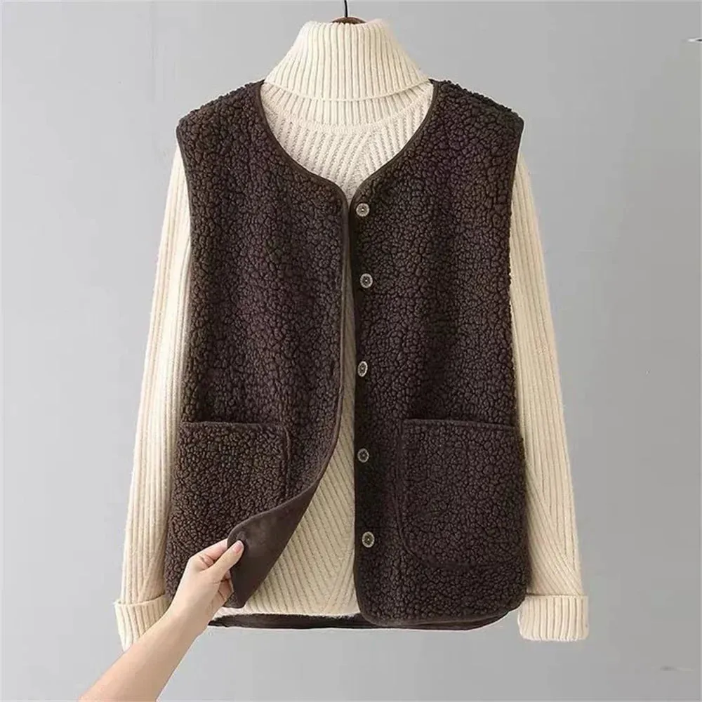 Chiara - Soft Knitted Gilet