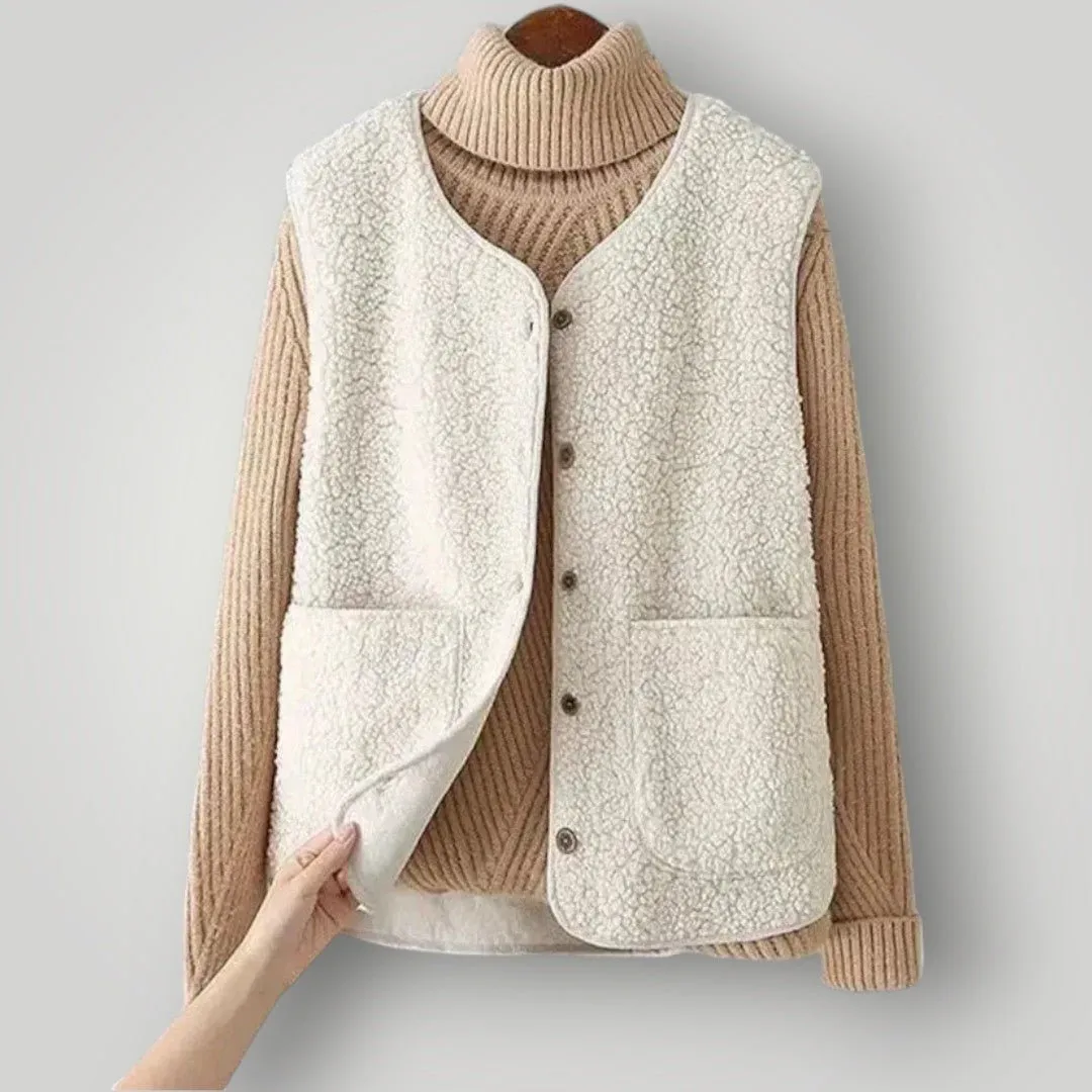 Chiara - Soft Knitted Gilet
