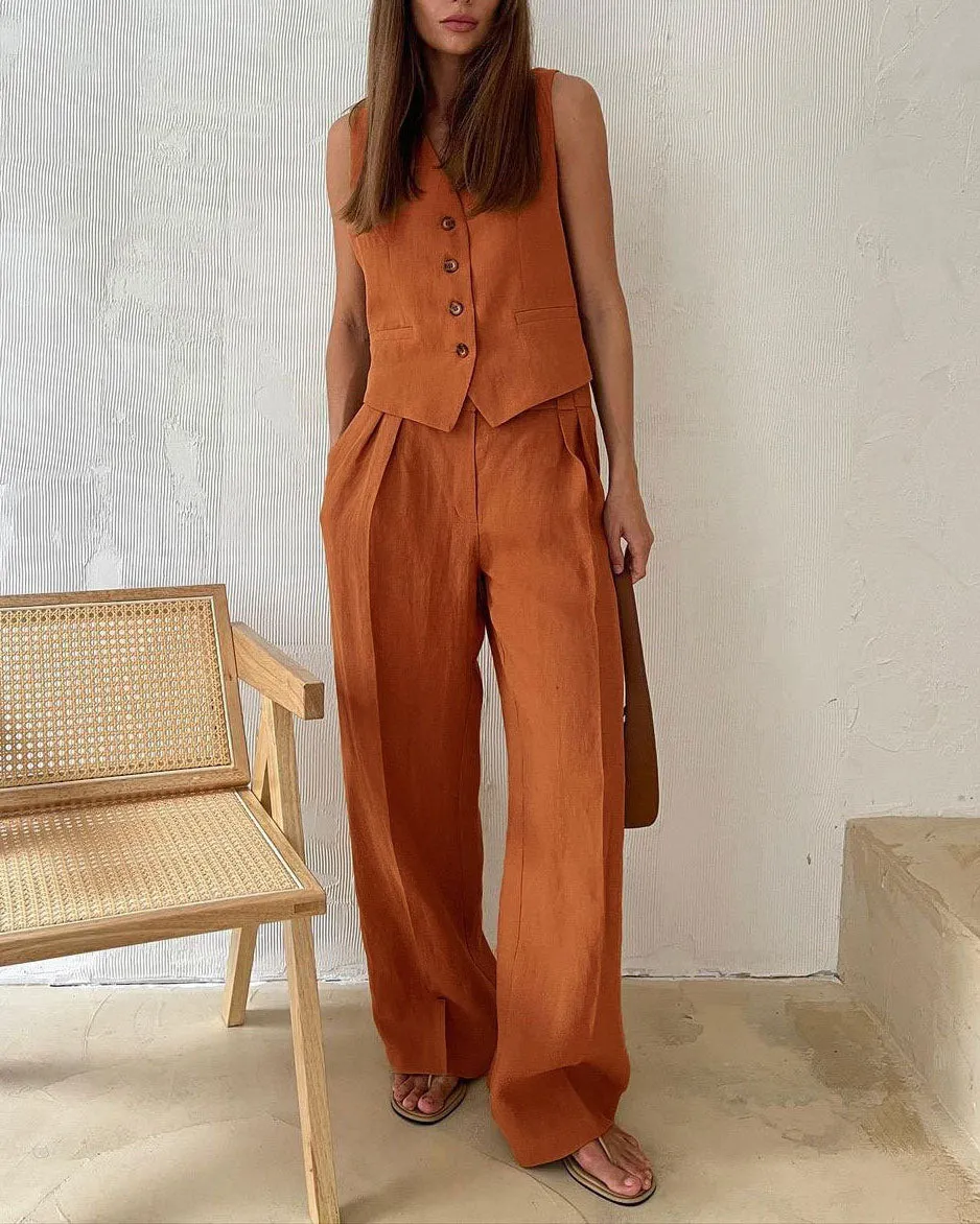 Comfortable linen sleeveless vest and low-rise pants set