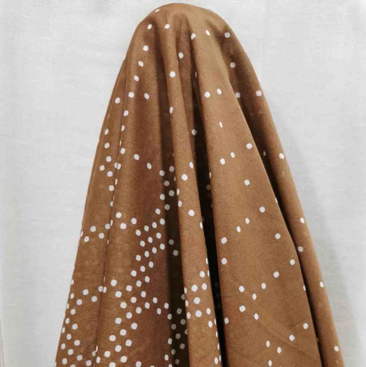 Cotton Voile, Betty