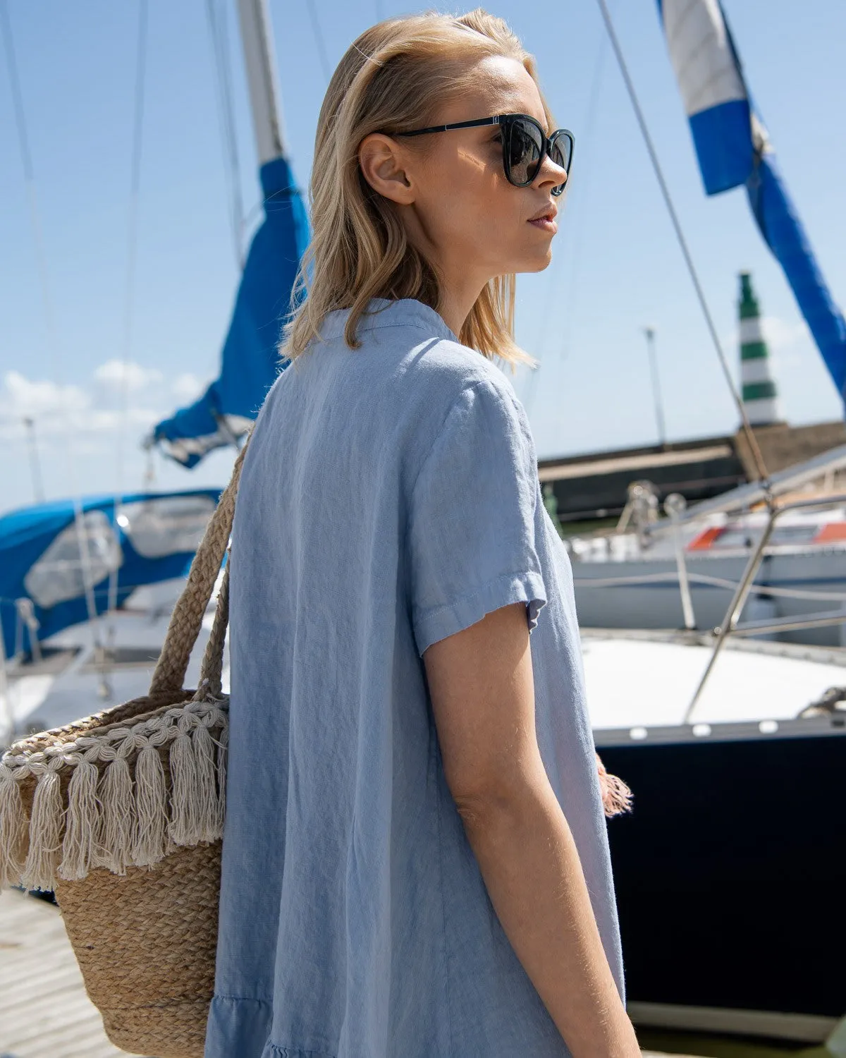 Evelyn - Linen Dress in Light Blue