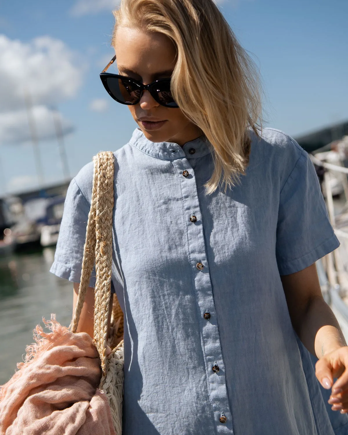 Evelyn - Linen Dress in Light Blue