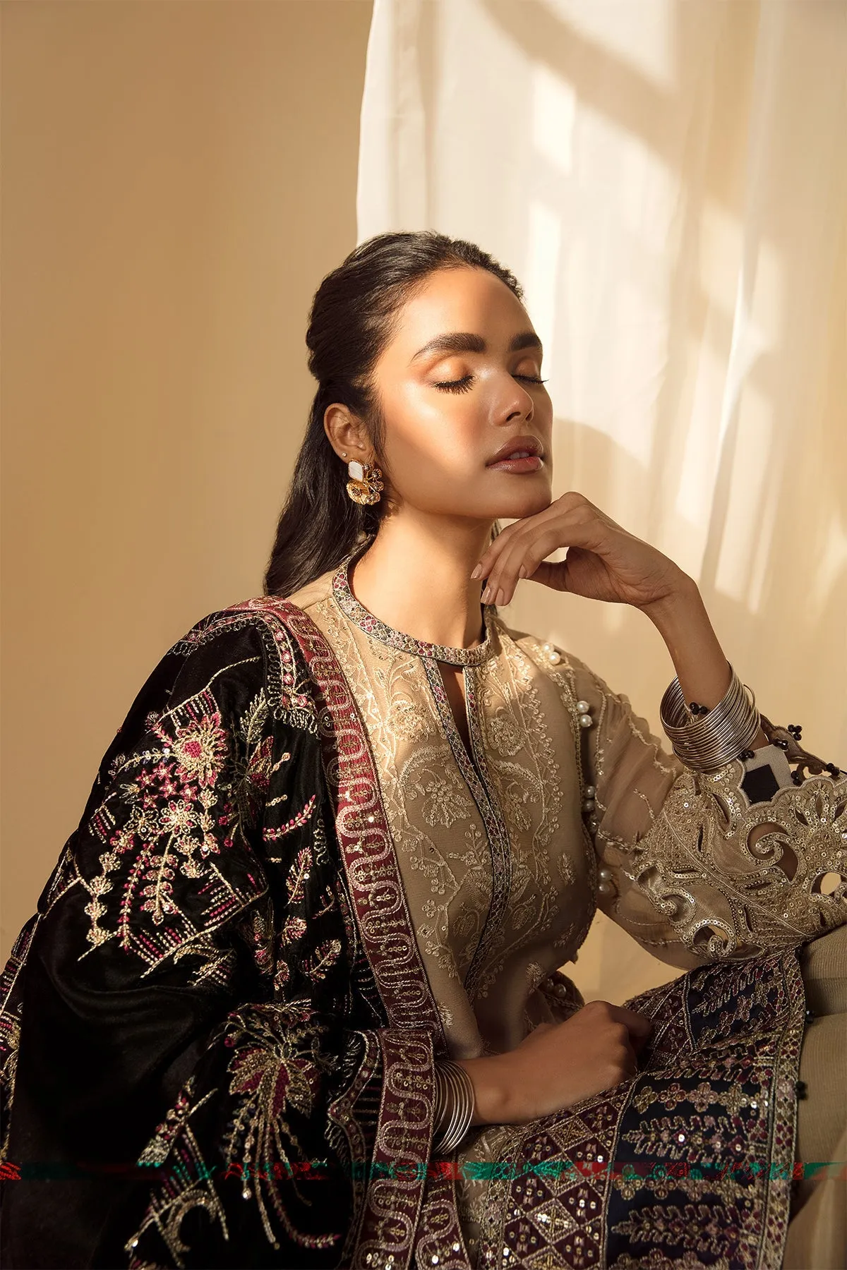 Gold Heavily Embroidered Pakistani Salwar Kameez Wedding Dress