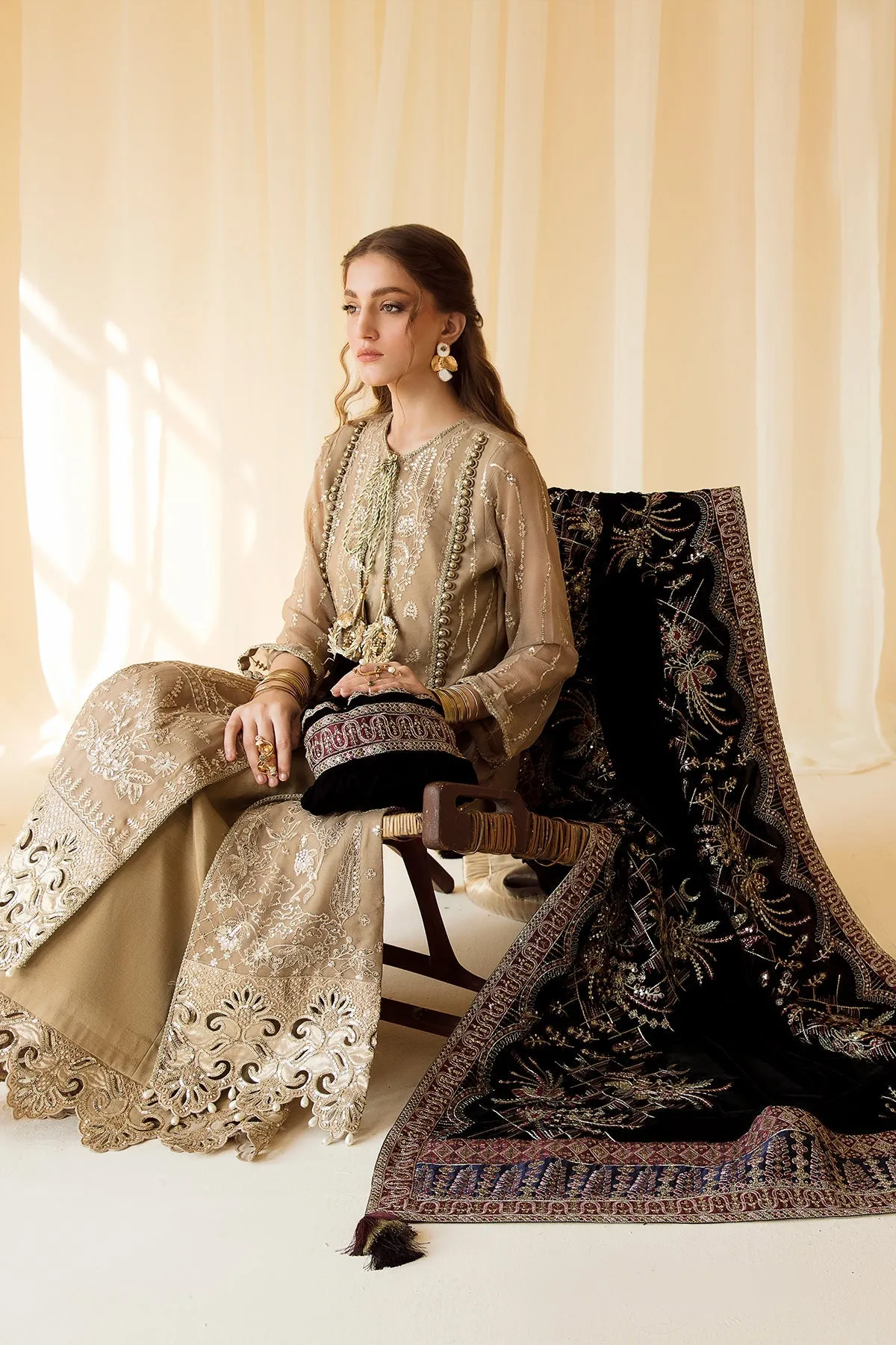 Gold Heavily Embroidered Pakistani Salwar Kameez Wedding Dress