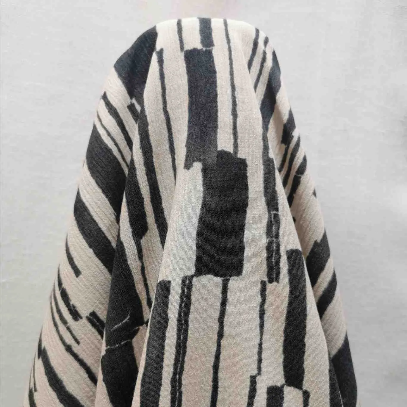 Kokka Cotton Gauze, Tréfle Taupe