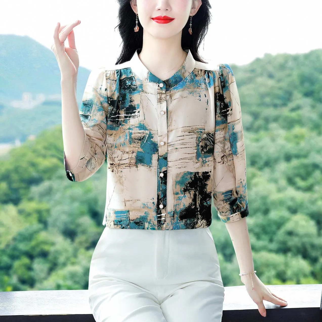 Loose-fit Oil Painting Style Blouse with Band Neckline