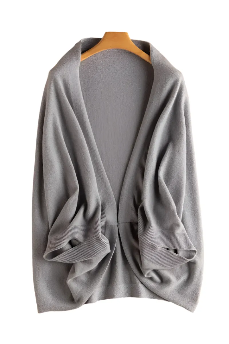 Mariel – Versatile Women's Cardigan with Dual Functionality
