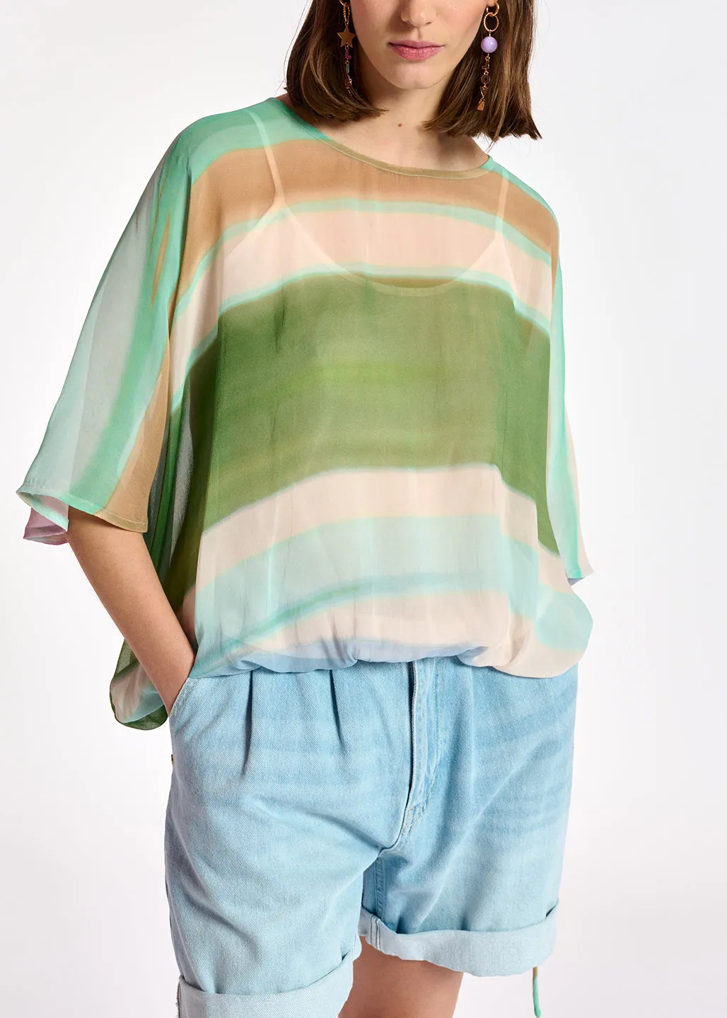 Multicolor voluminous sheer top