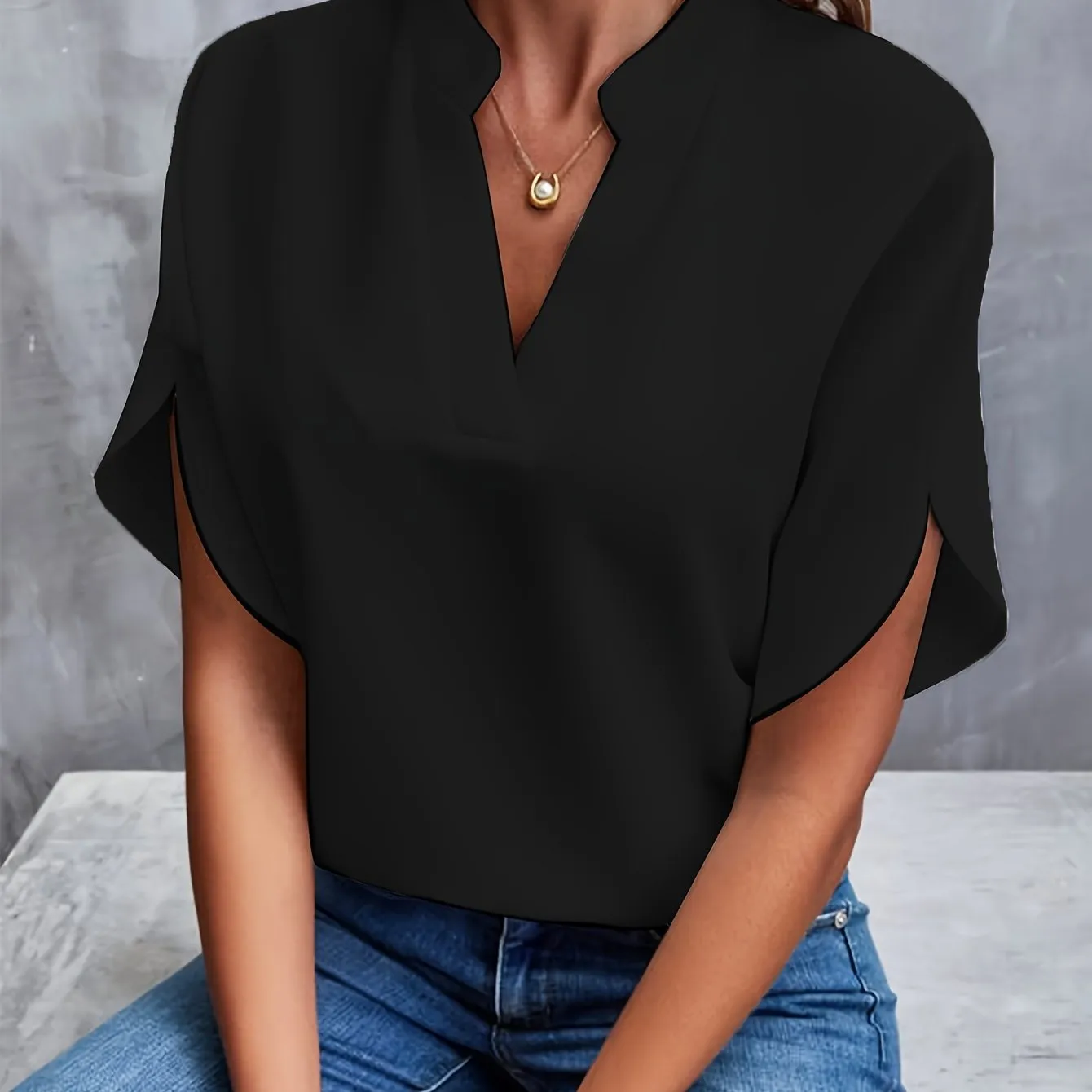 Oriana® | Light and elegant blouse