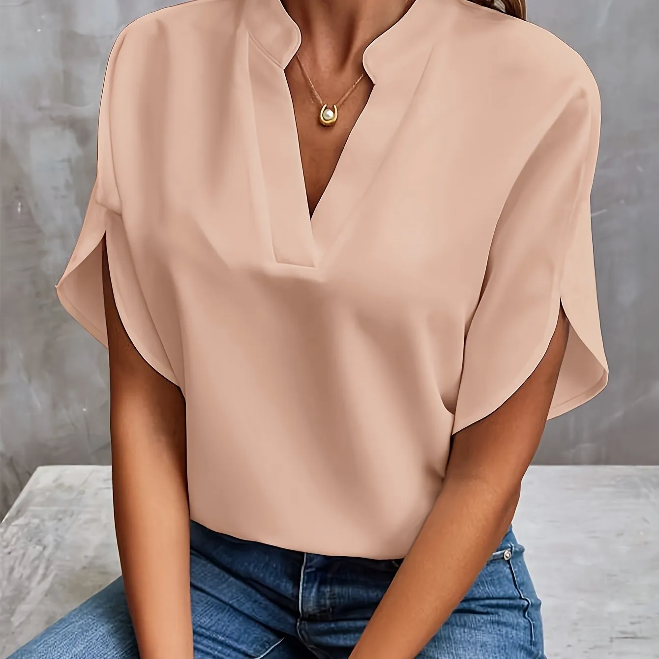 Oriana® | Light and elegant blouse