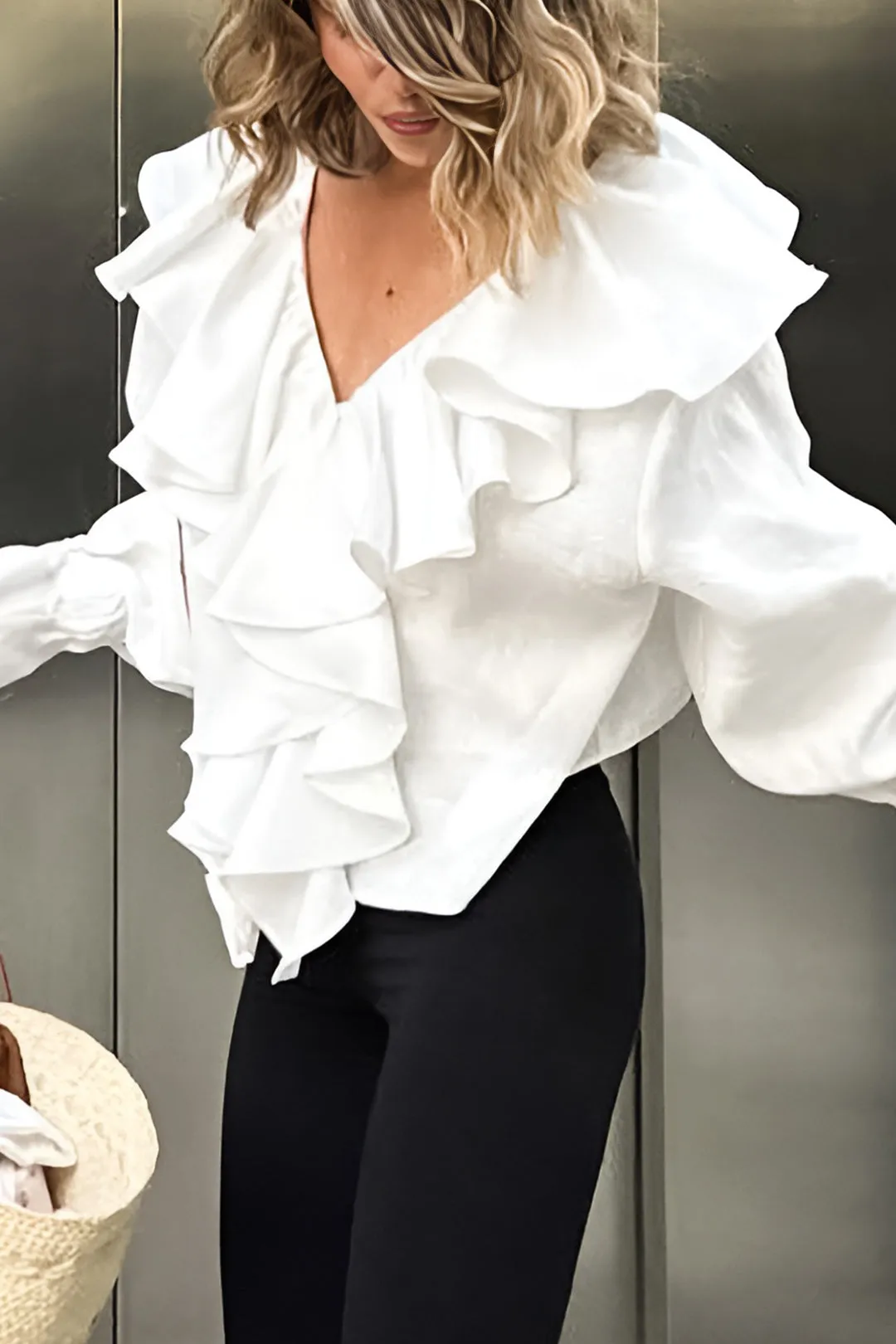 Quinley - Timeless Ruffle Style Woman's Long Sleeve Shirt