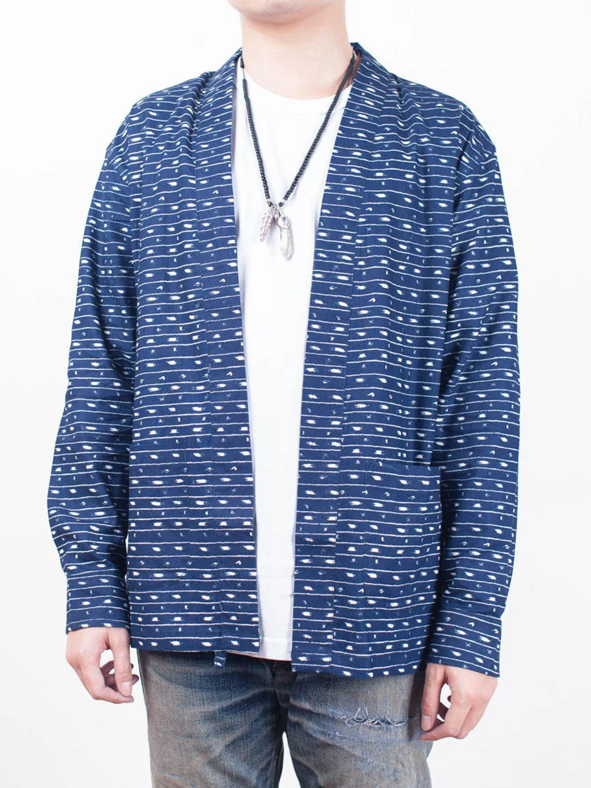 Qutn Throw On Indigo Diamond Print