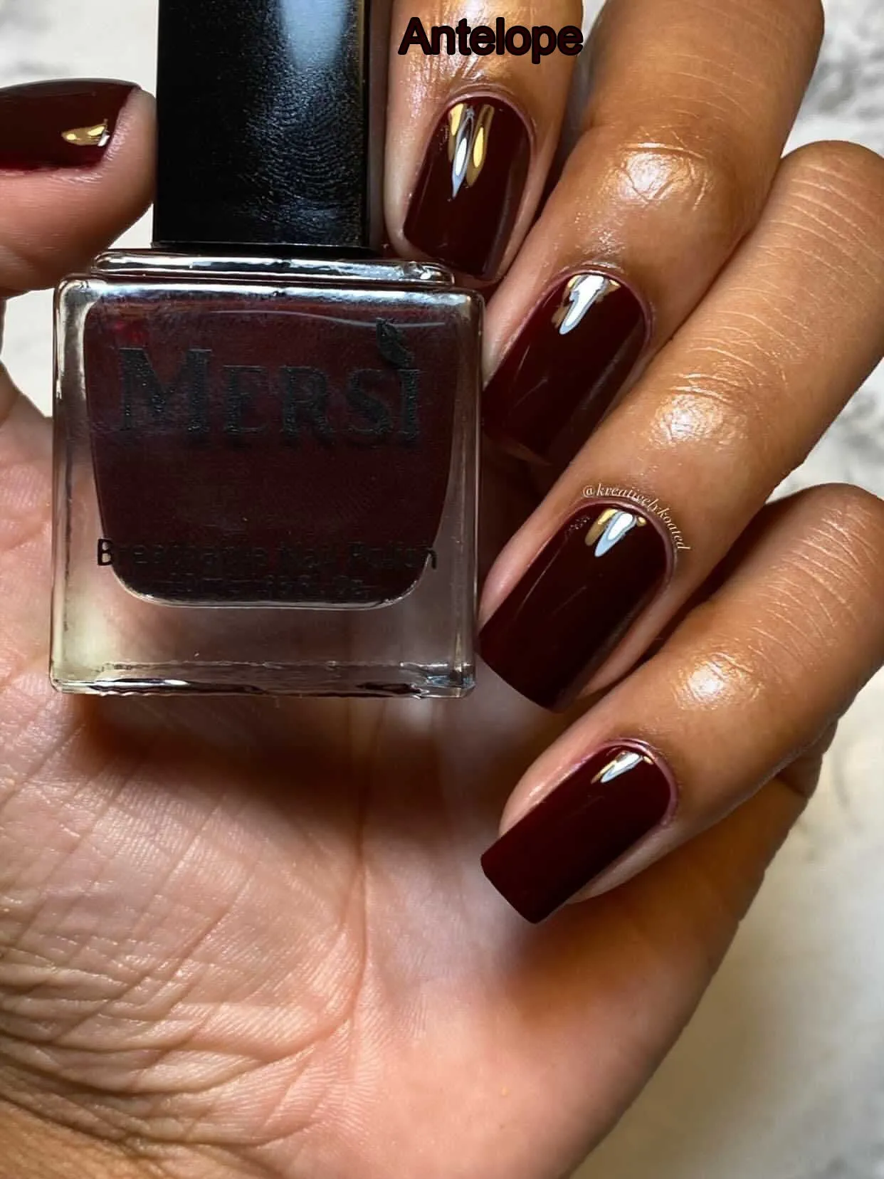 Red 3 Piece Nail Set