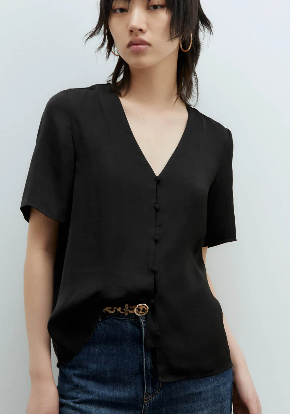 Short-Sleeved Blouse - Black