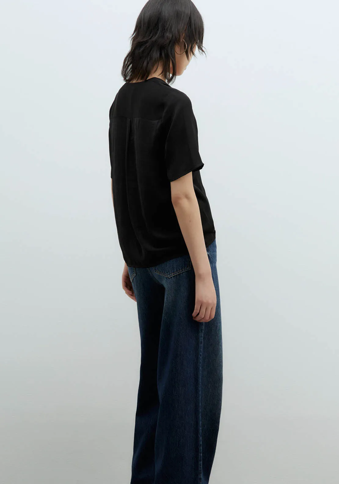 Short-Sleeved Blouse - Black