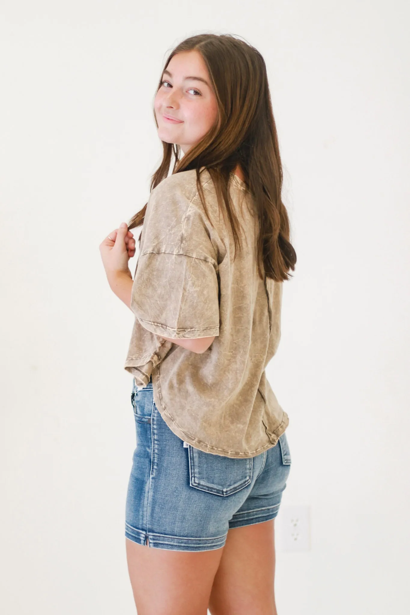 Simple Sophistication Crinkle Washed Top in Mocha