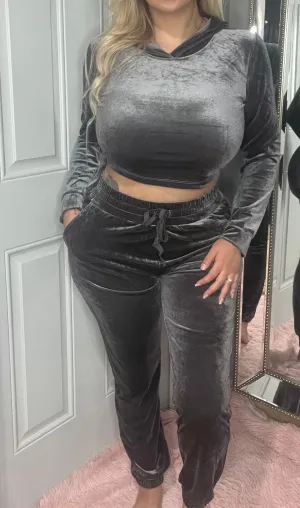 Veronica Velvet Set