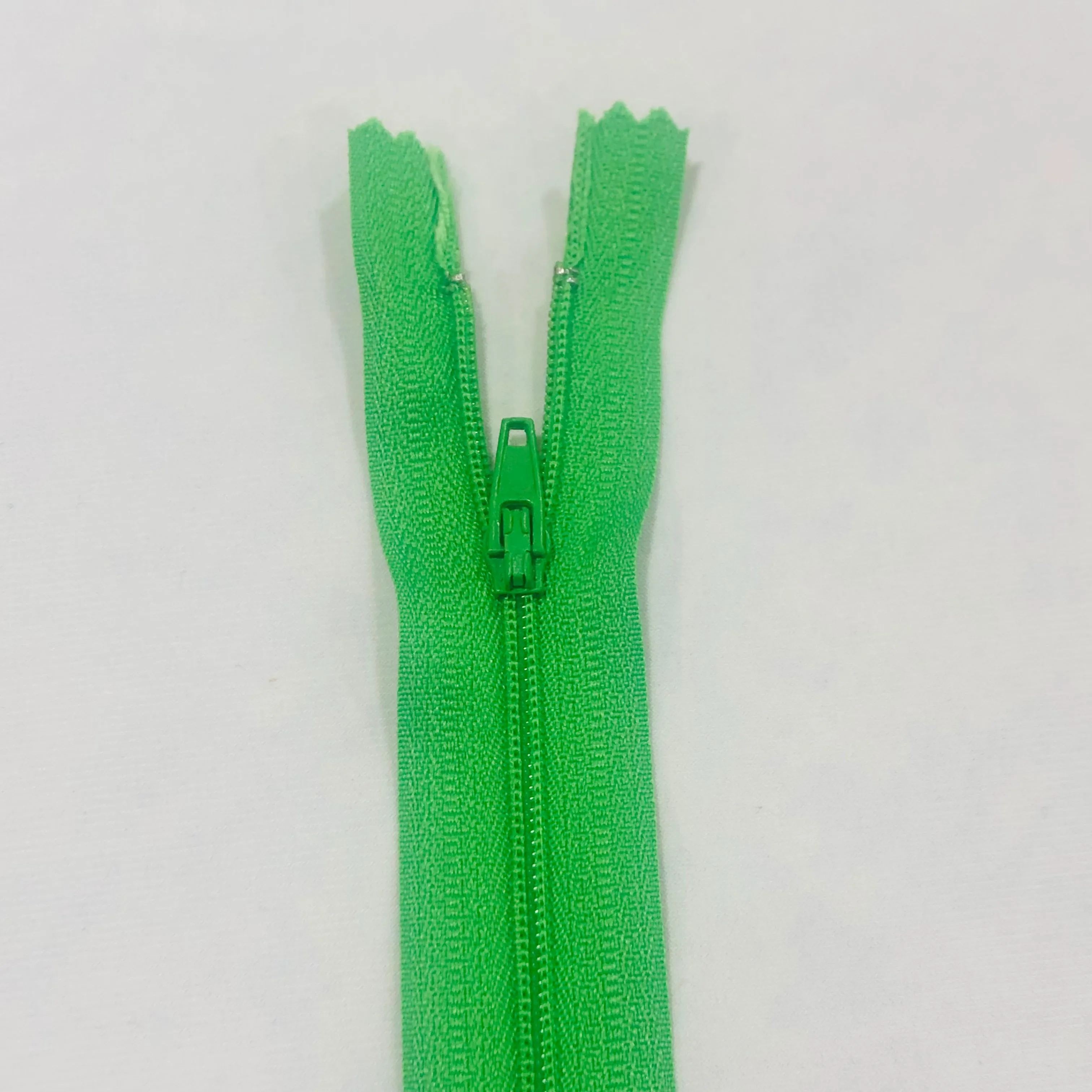 Vizzy Dress Zip - 18cm