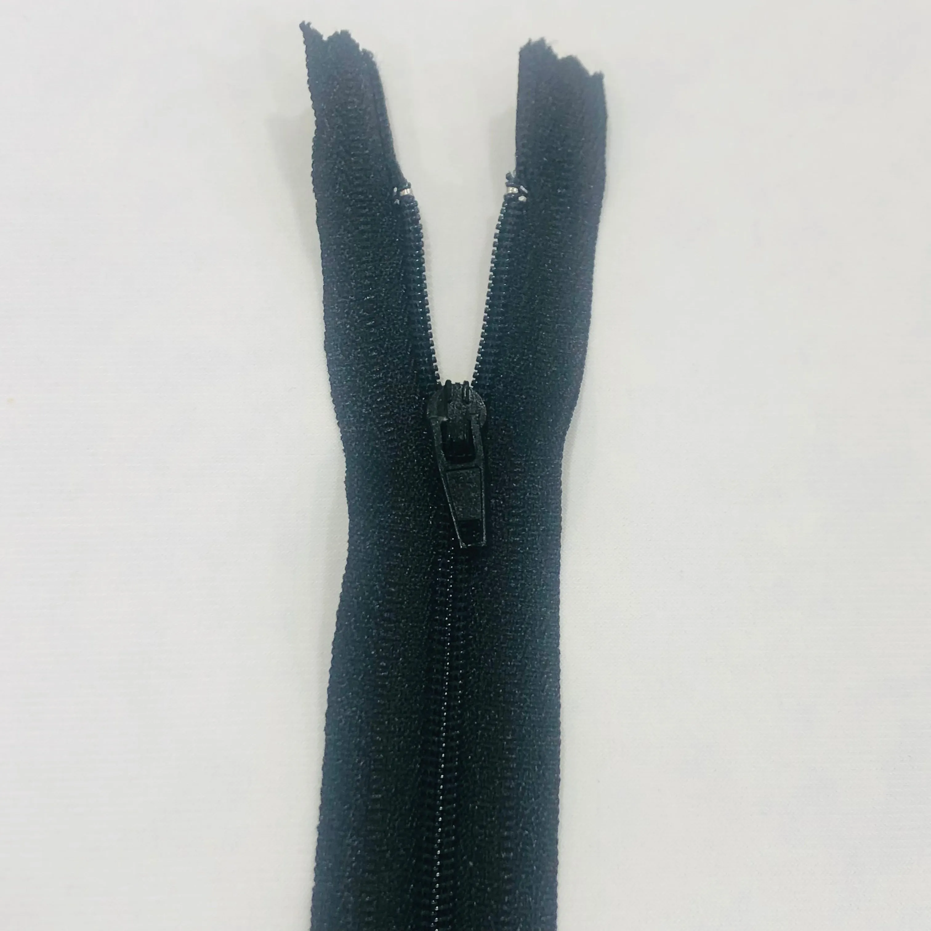 Vizzy Dress Zip - 18cm