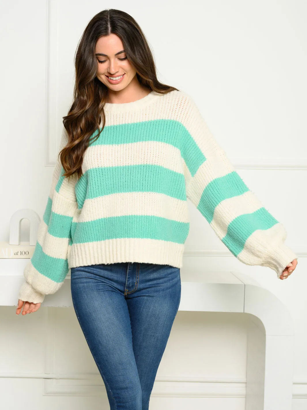 WOMEN'S LONG BELL SLEEVE COLORBLOCK SWEATER
