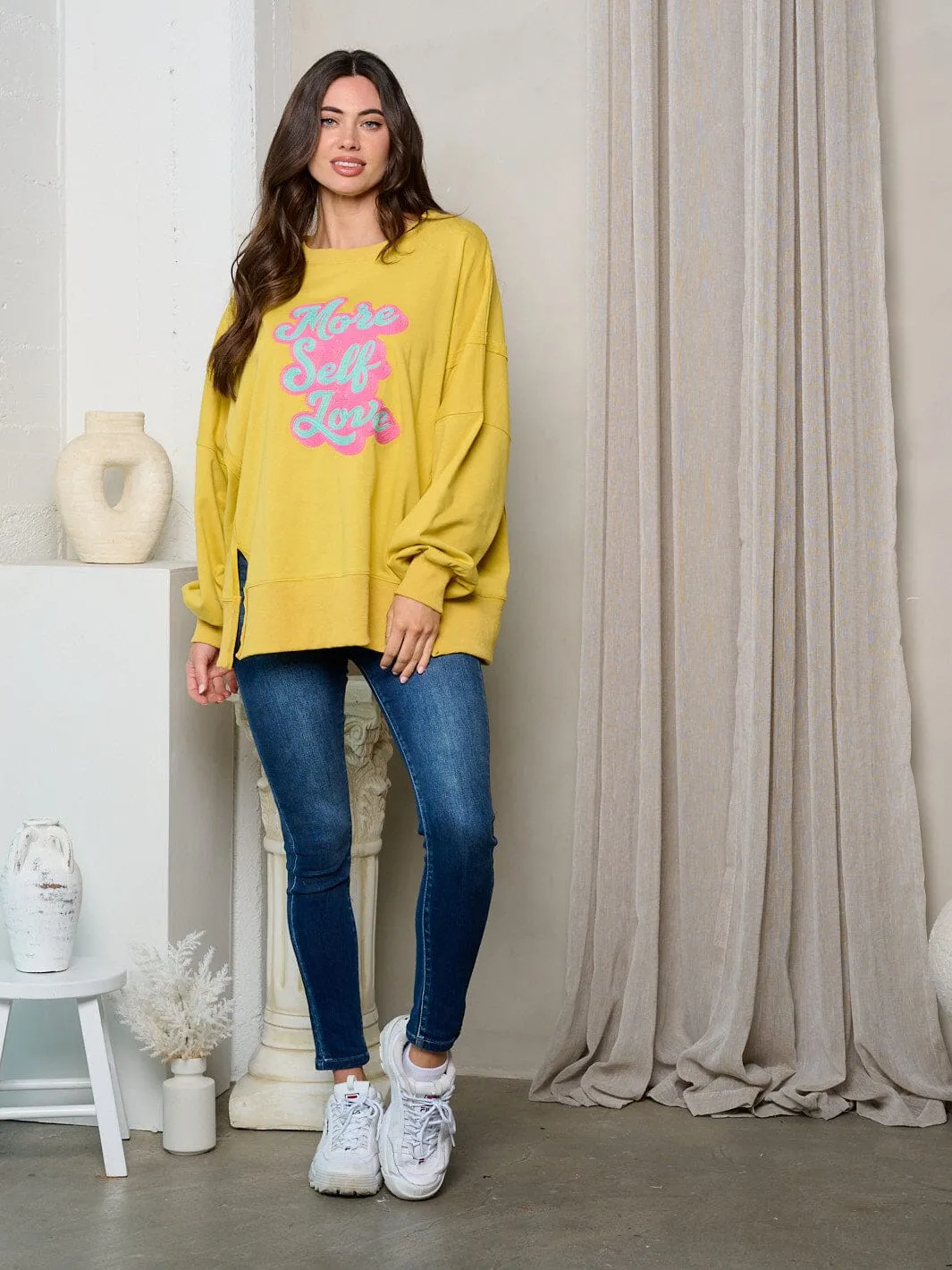WOMEN'S LONG SLEEVE EMBROIDERY GRAPHIC DETAILED SWEATER