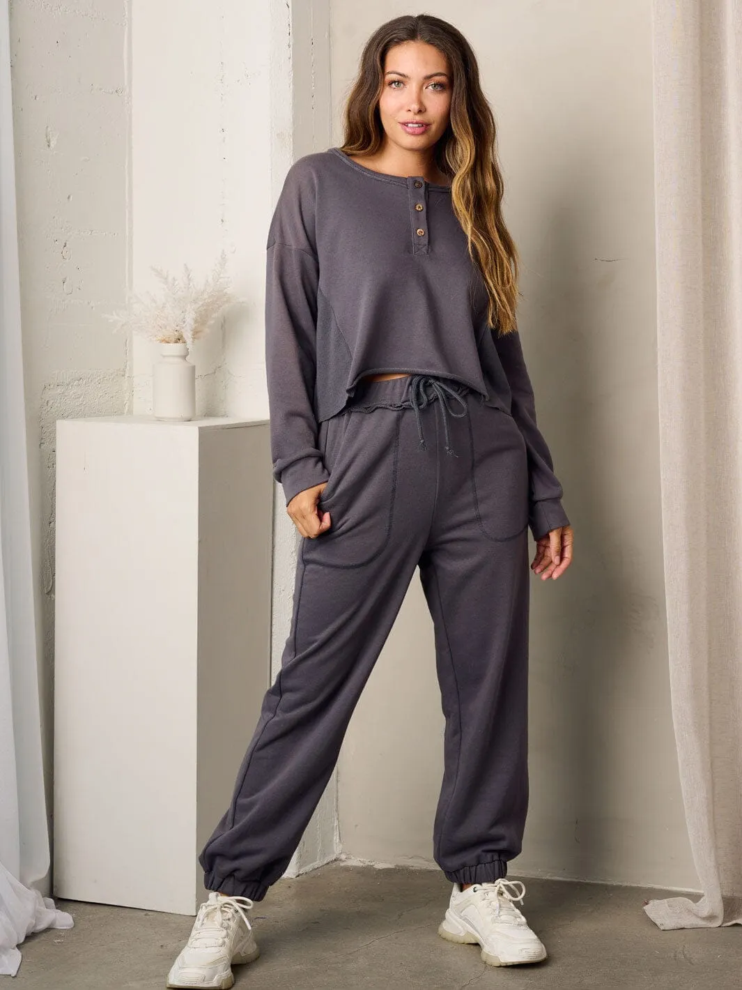 WOMEN'S LONG SLEEVE SOLID LOOSE FIT TOP