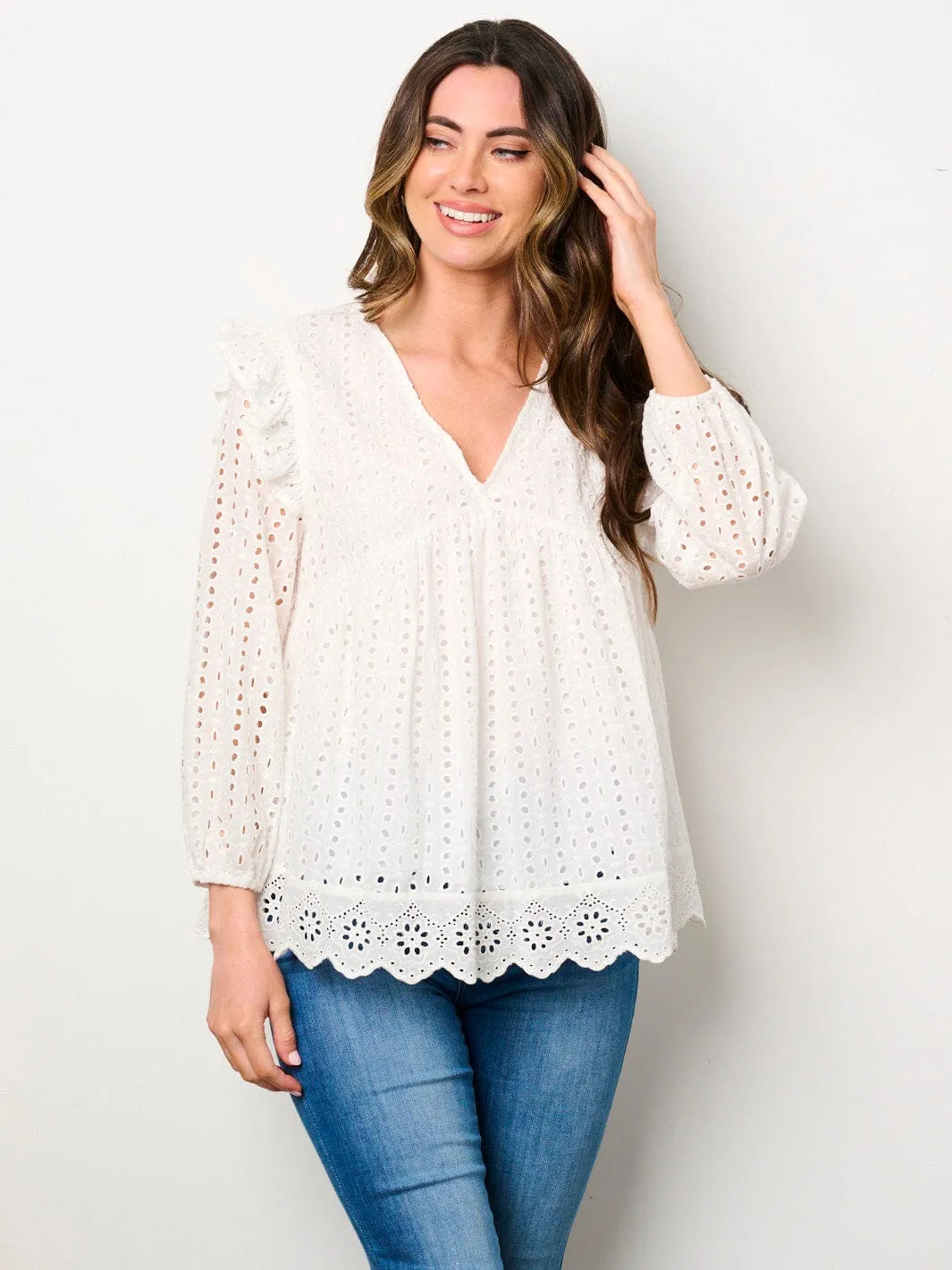 WOMEN'S LONG SLEEVE V-NECK RUFFLE EYELET BLOUSE TOP