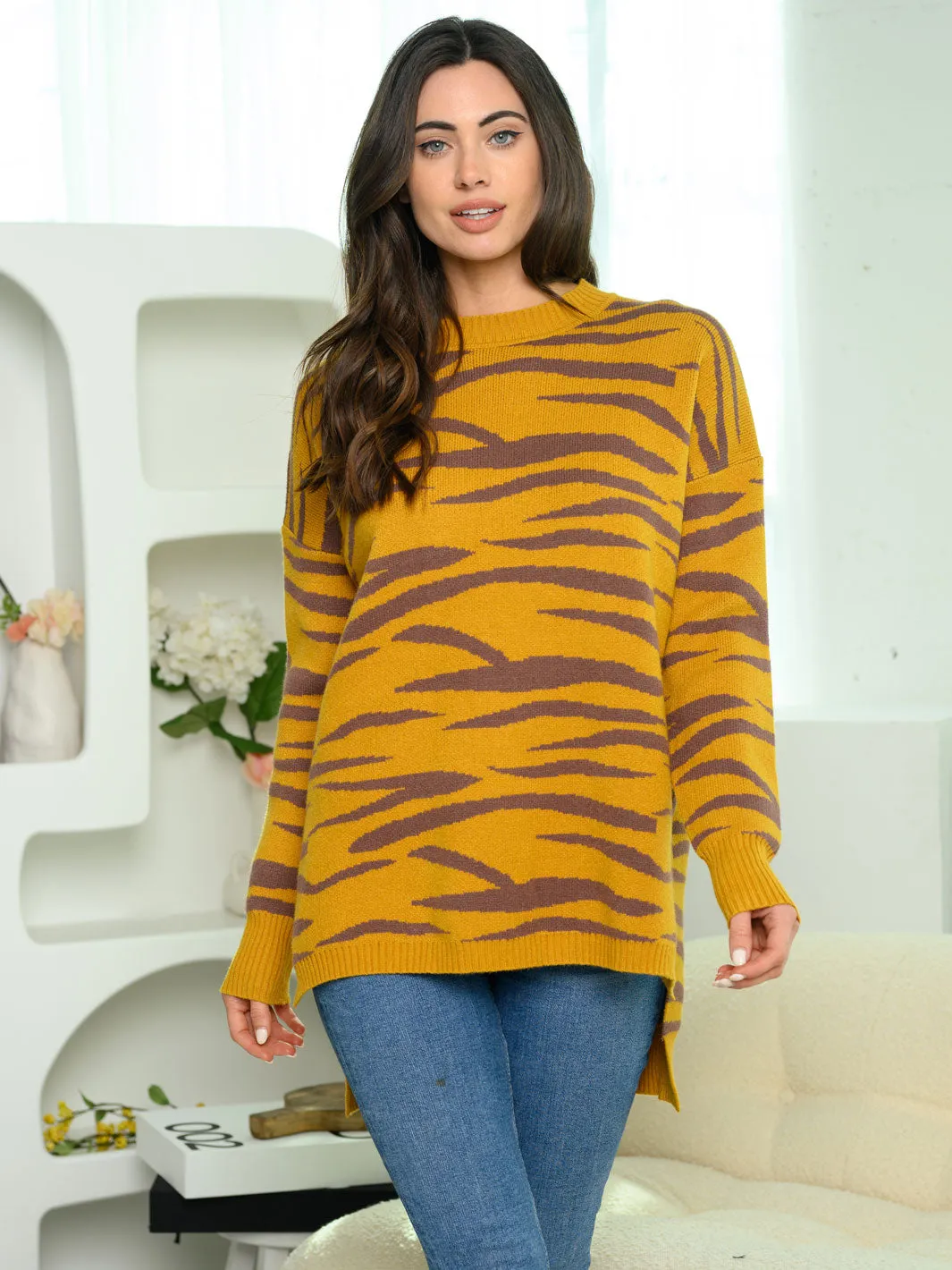 WOMEN'S LONG SLEEVE ZEBRA PATTERNED SWEATER